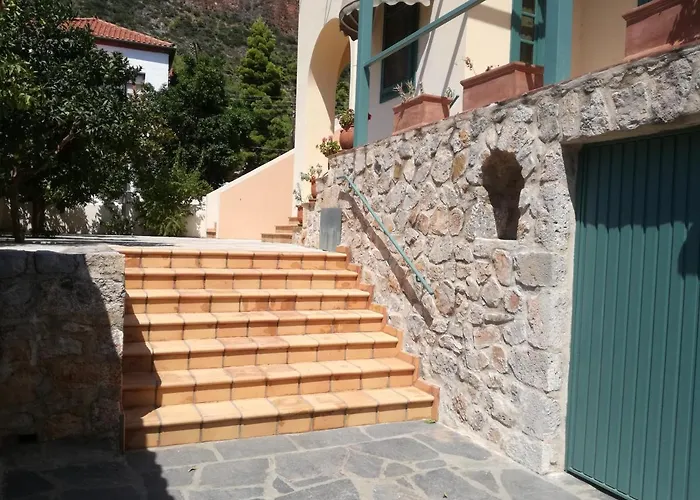 The Valkyries 2 Apartament *